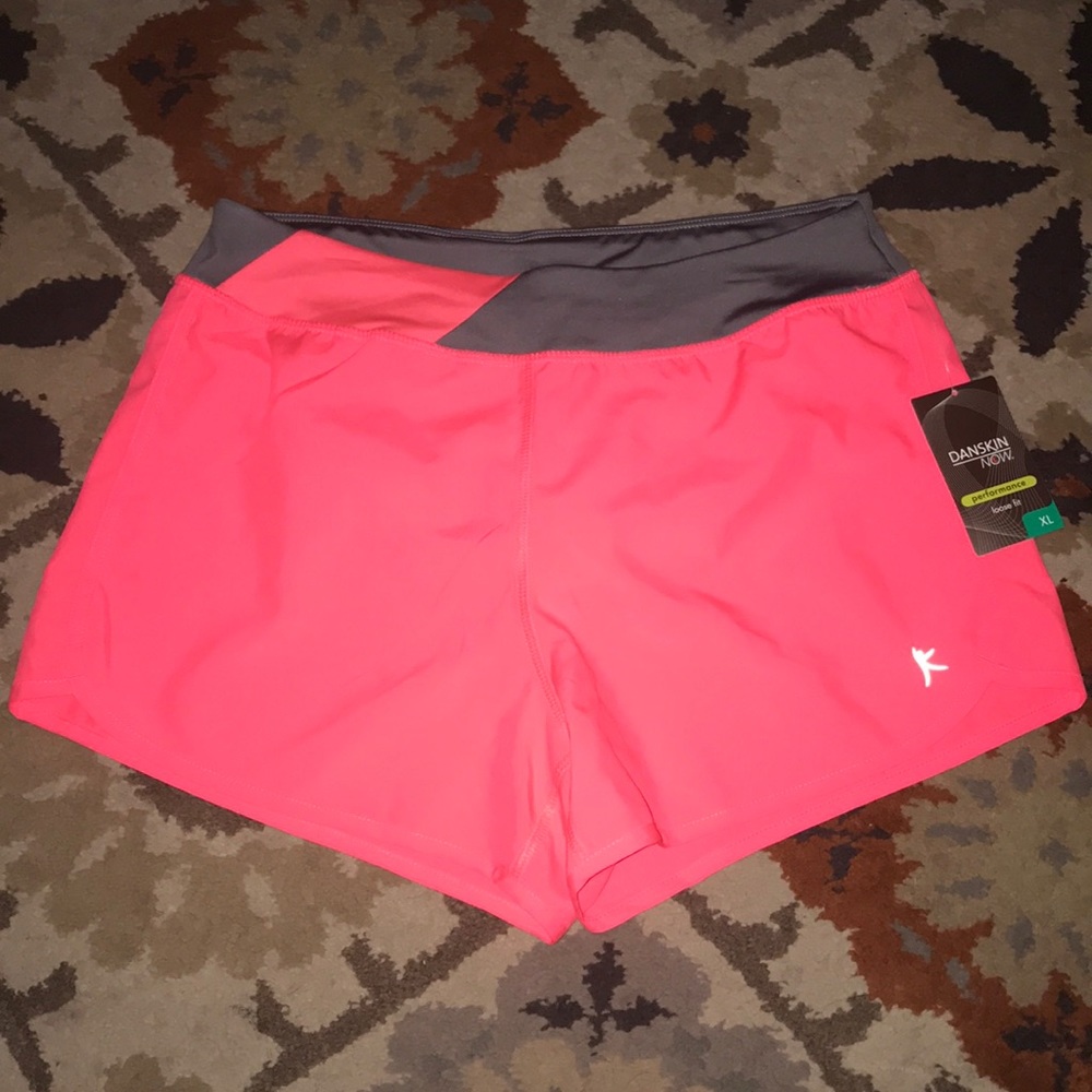 NWT Danskin active shorts. Size XL (14-16)